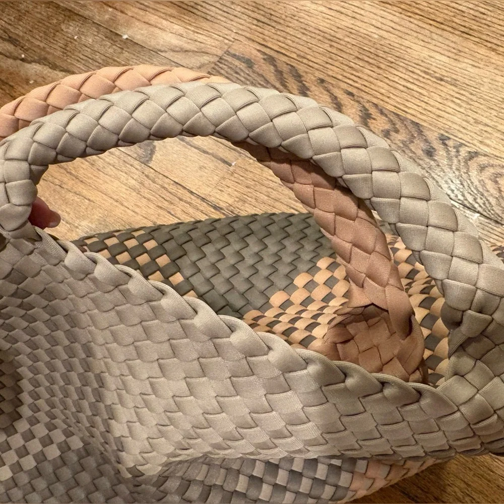 Naghedi St Barths Medium Tote in Graphic Geo - Picture 11 of 16